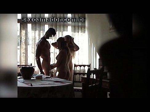 ❤️ Seksualni prijatelji pozivaju divovskog muškarca i trojku s njim ❤️❌  Seks na hr.hotpornphotos.ru ❤